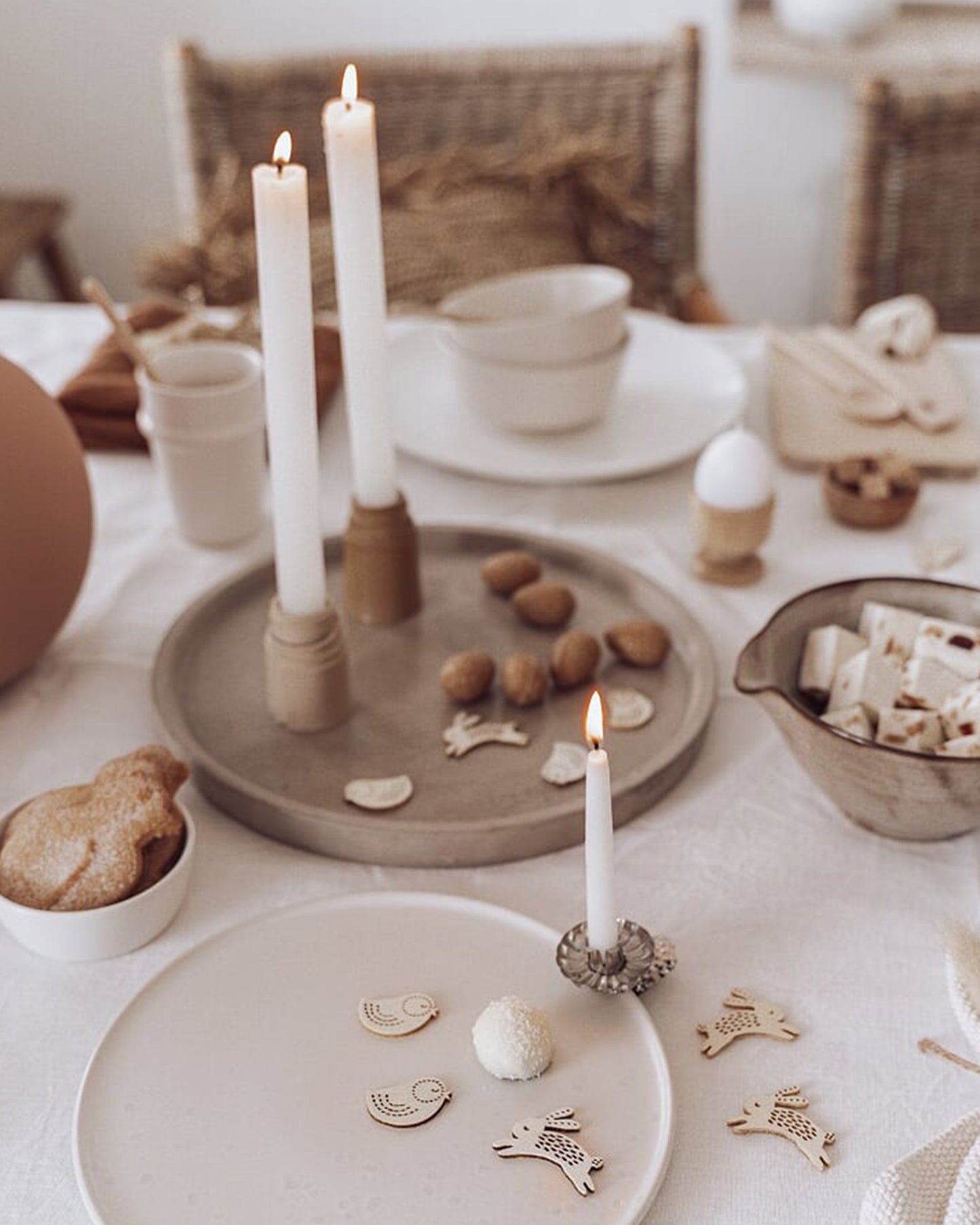 White Linen tablecloth - MagicLinen