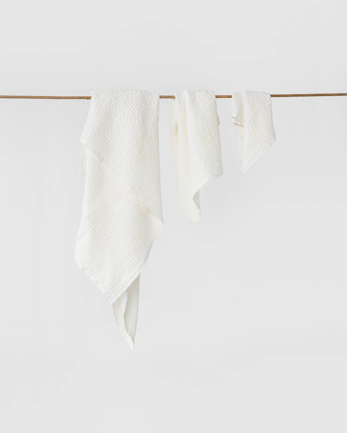 White waffle towel set (3 pcs) - MagicLinen