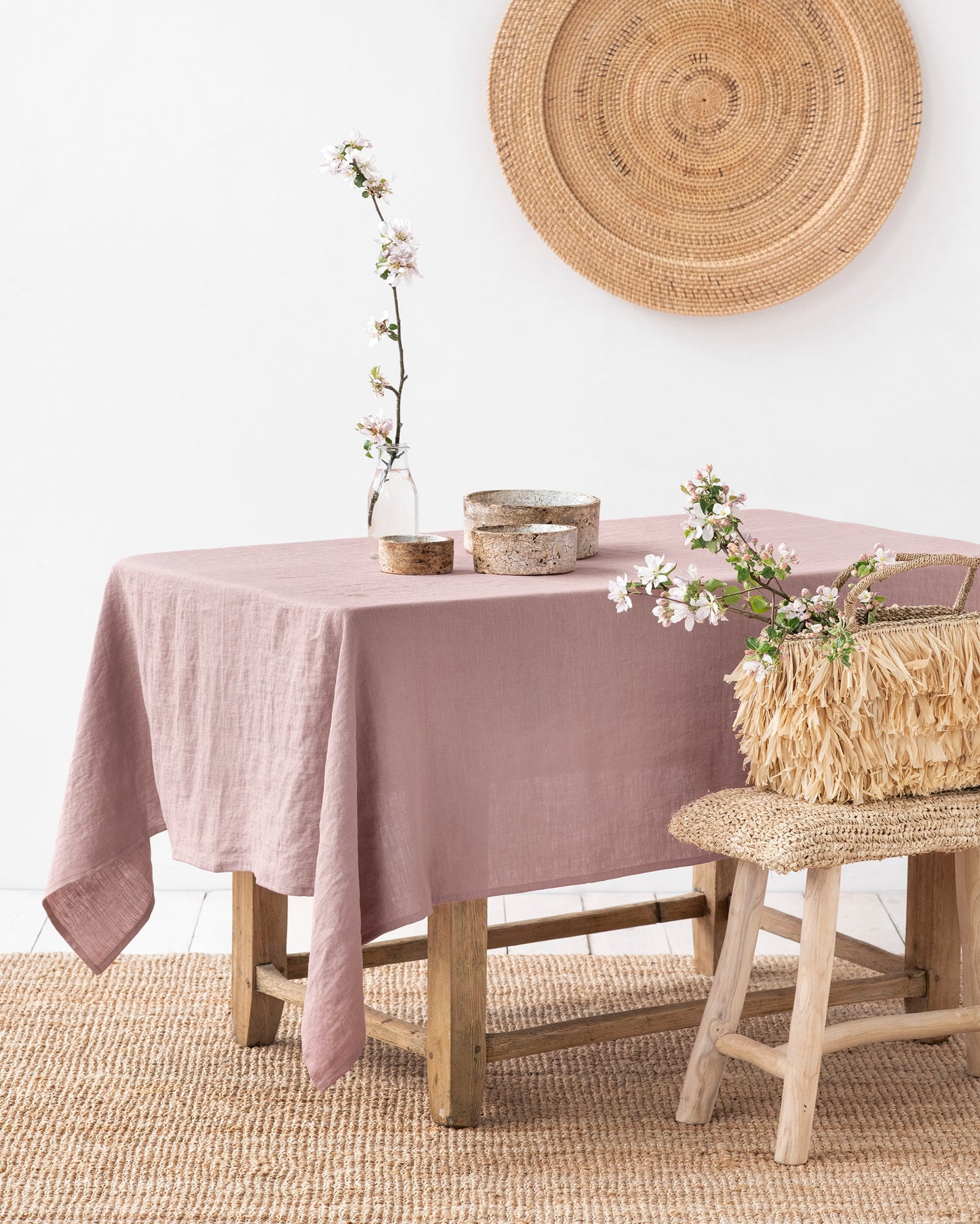 Woodrose Linen tablecloth - MagicLinen