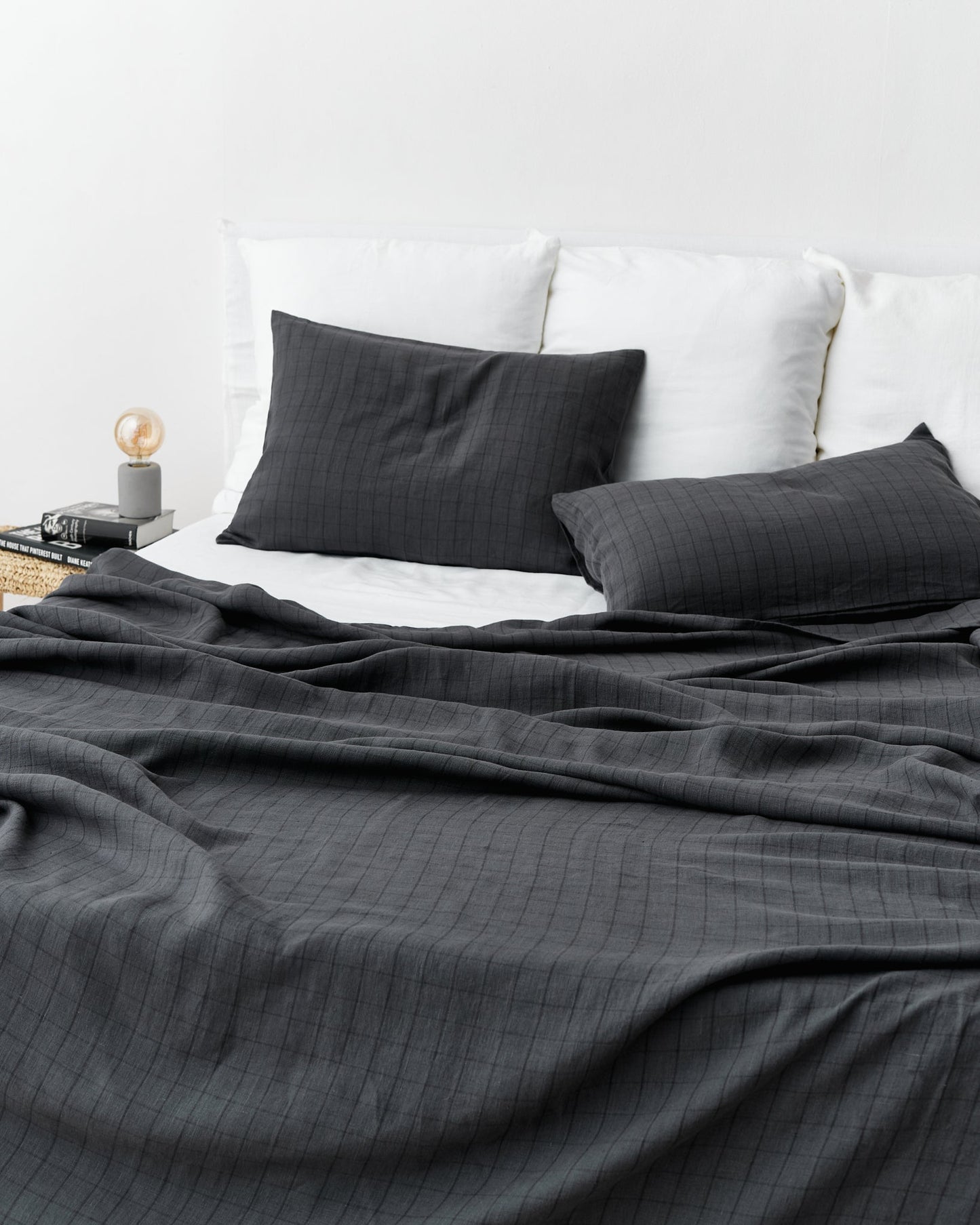 Charcoal windowpane Linen Sheet Set | MagicLinen