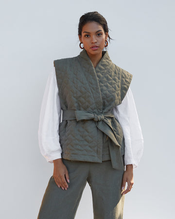 Linen quilted vest FONNI in Dark green | MagicLinen