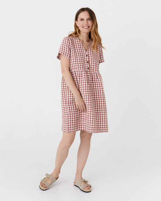 Mini linen dress MACEIO in Clay gingham - MagicLinen modelBoxOn