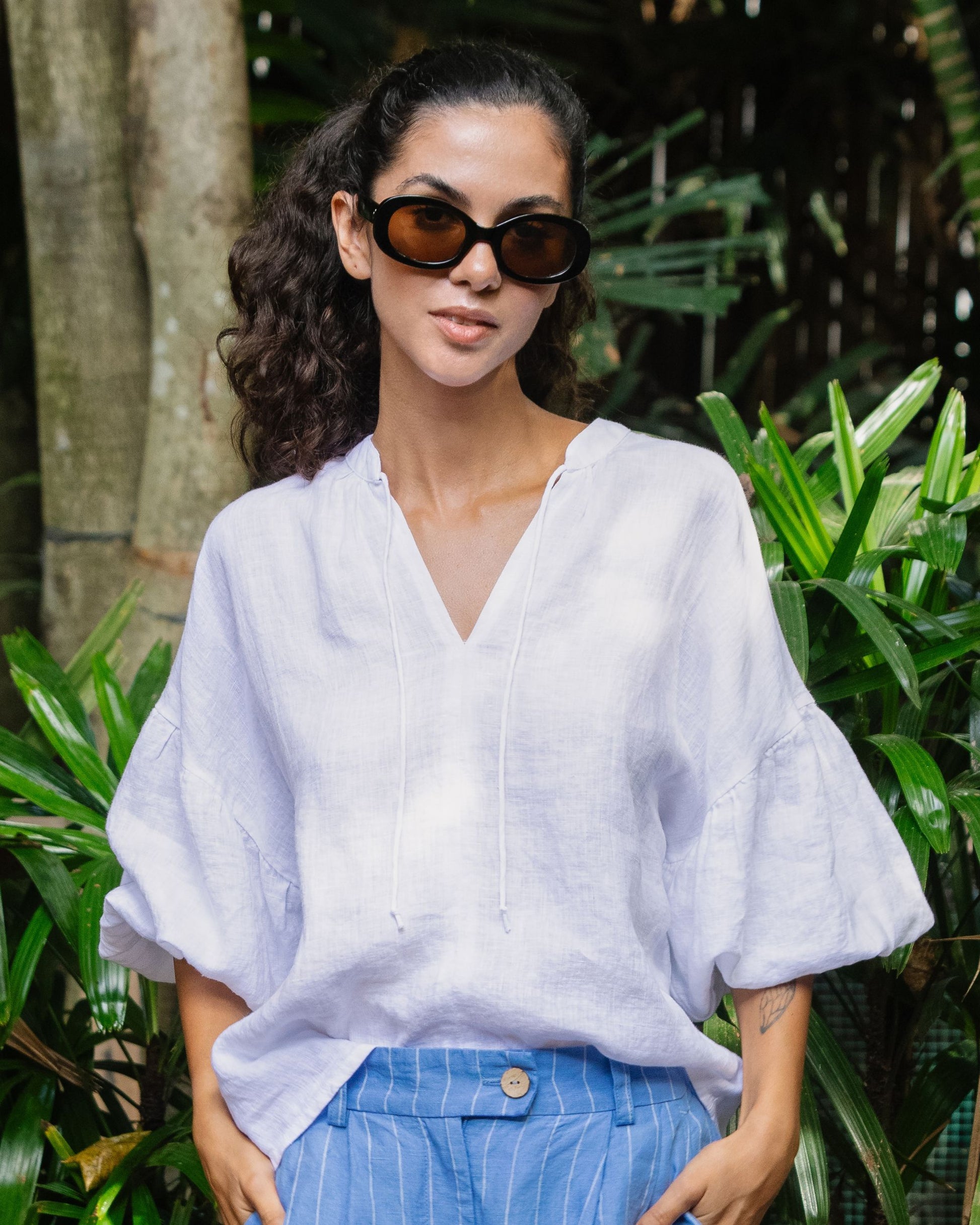 Linen blouse MANADO in White - MagicLinen