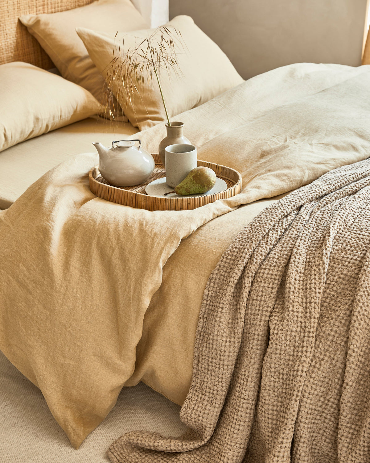 Beige waffle throw - MagicLinen