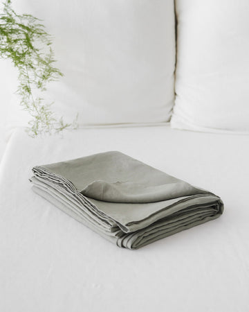Calm sage linen flat sheet