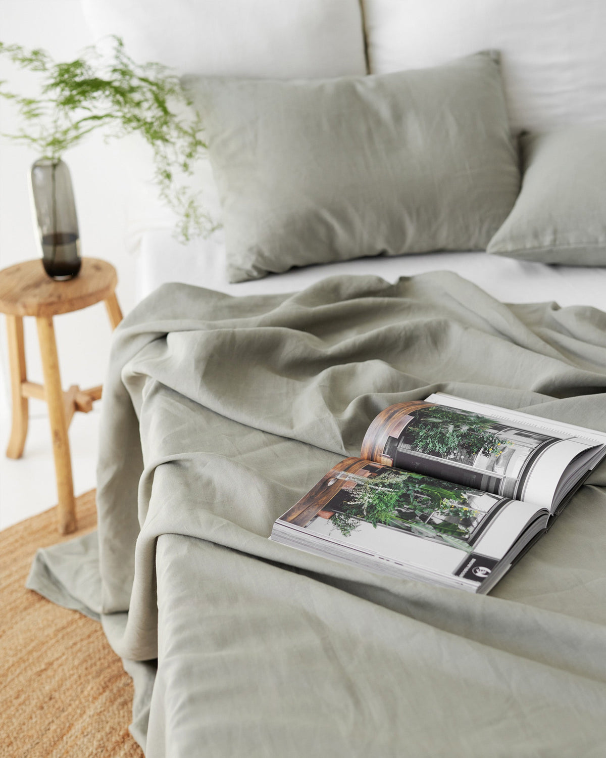 Calm sage linen sheet set (4 pcs)