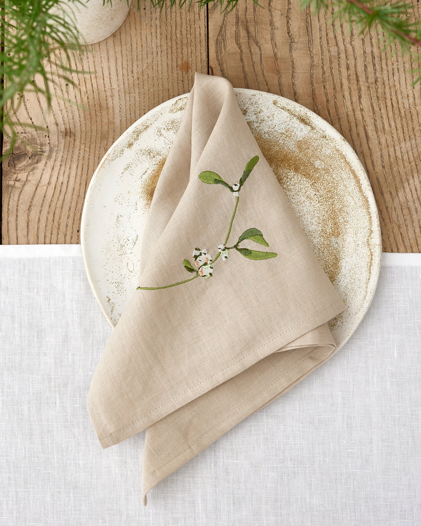 Embroidered Mistletoe Linen Napkin Set | MagicLinen