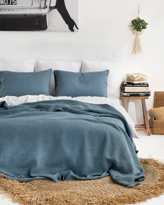 Gray blue waffle blanket - MagicLinen