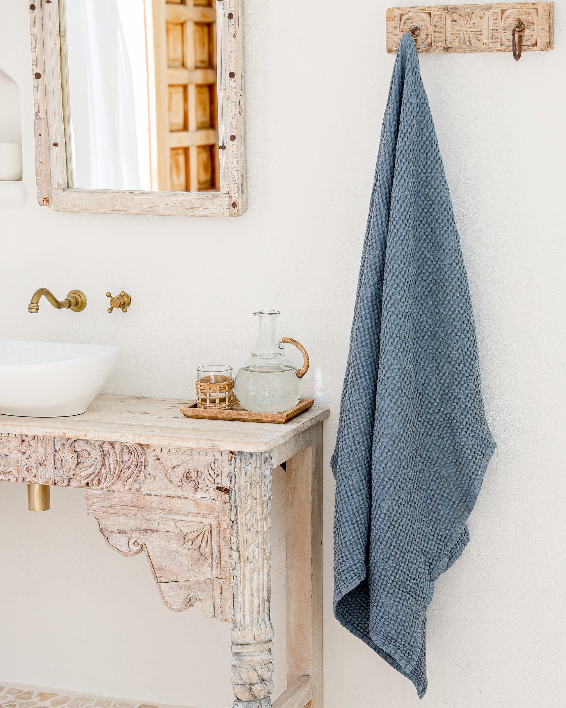 Waffle Bath Towel in Gray blue - MagicLinen