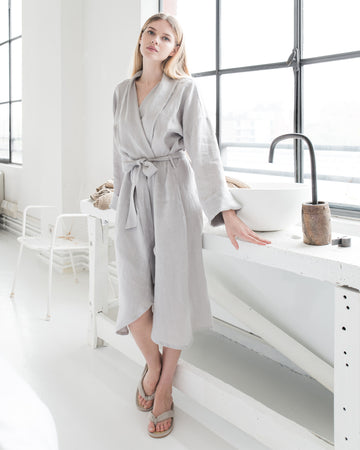 Linen bath robe