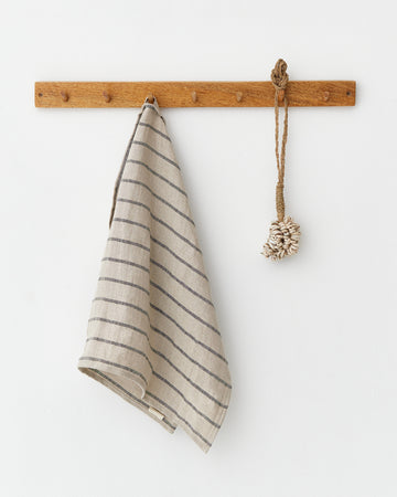 Linen tea towel in Subtle lines | MagicLinen