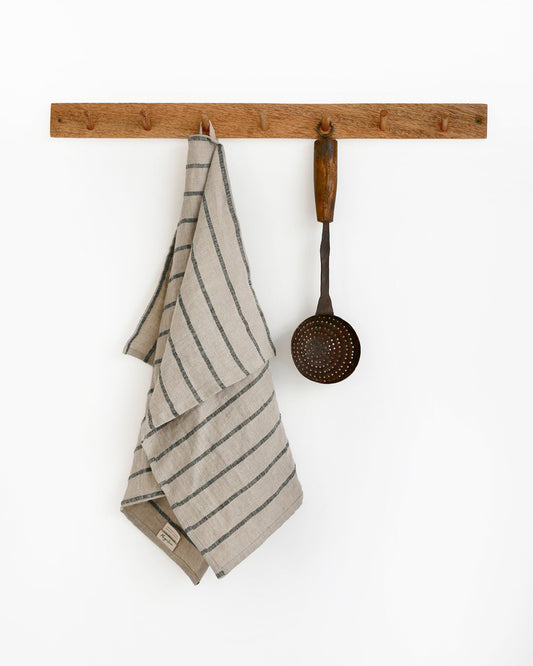 Linen tea towel in Subtle lines | MagicLinen