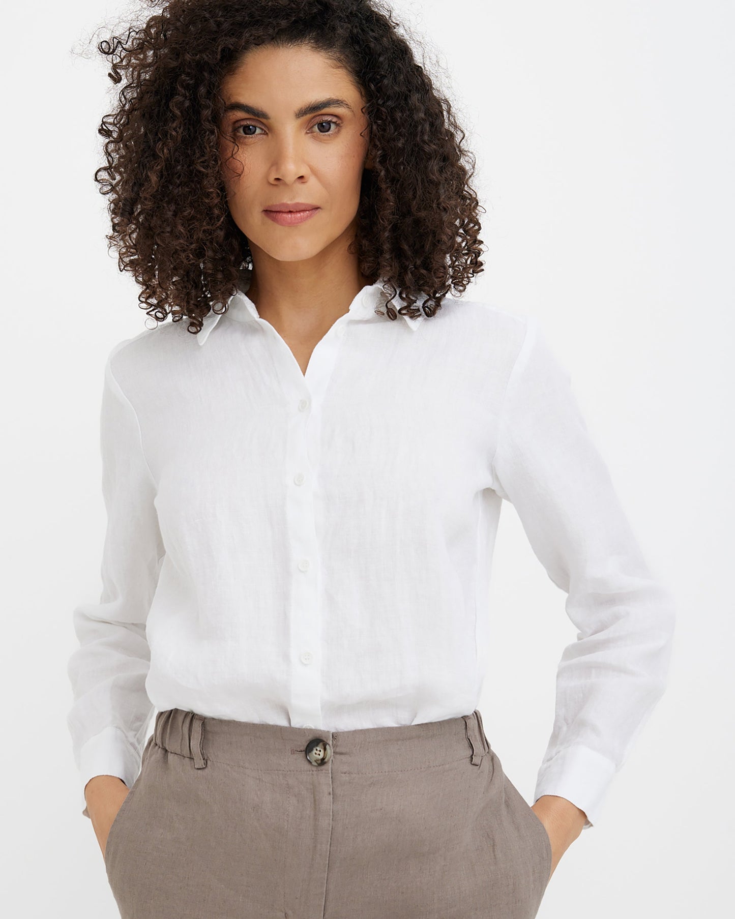 MagicLinen White Linen Shirt BARCELONA, fitted long sleeve hip-length design