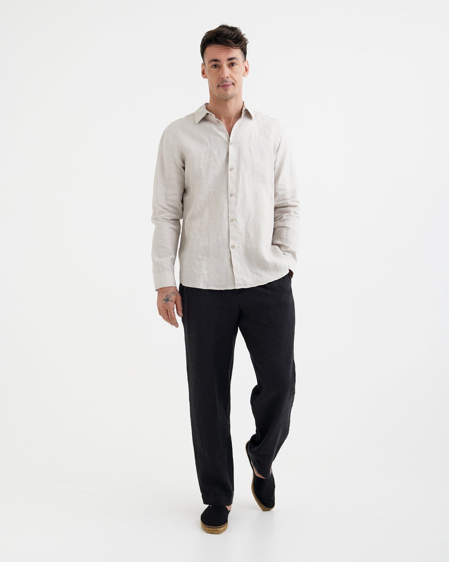 MagicLinen Natural flax CHICAGO shirt styled with tailored trousers in natural light