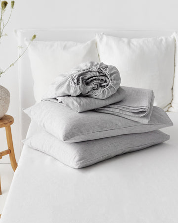 Pinstripe black linen sheet set (4 pcs)