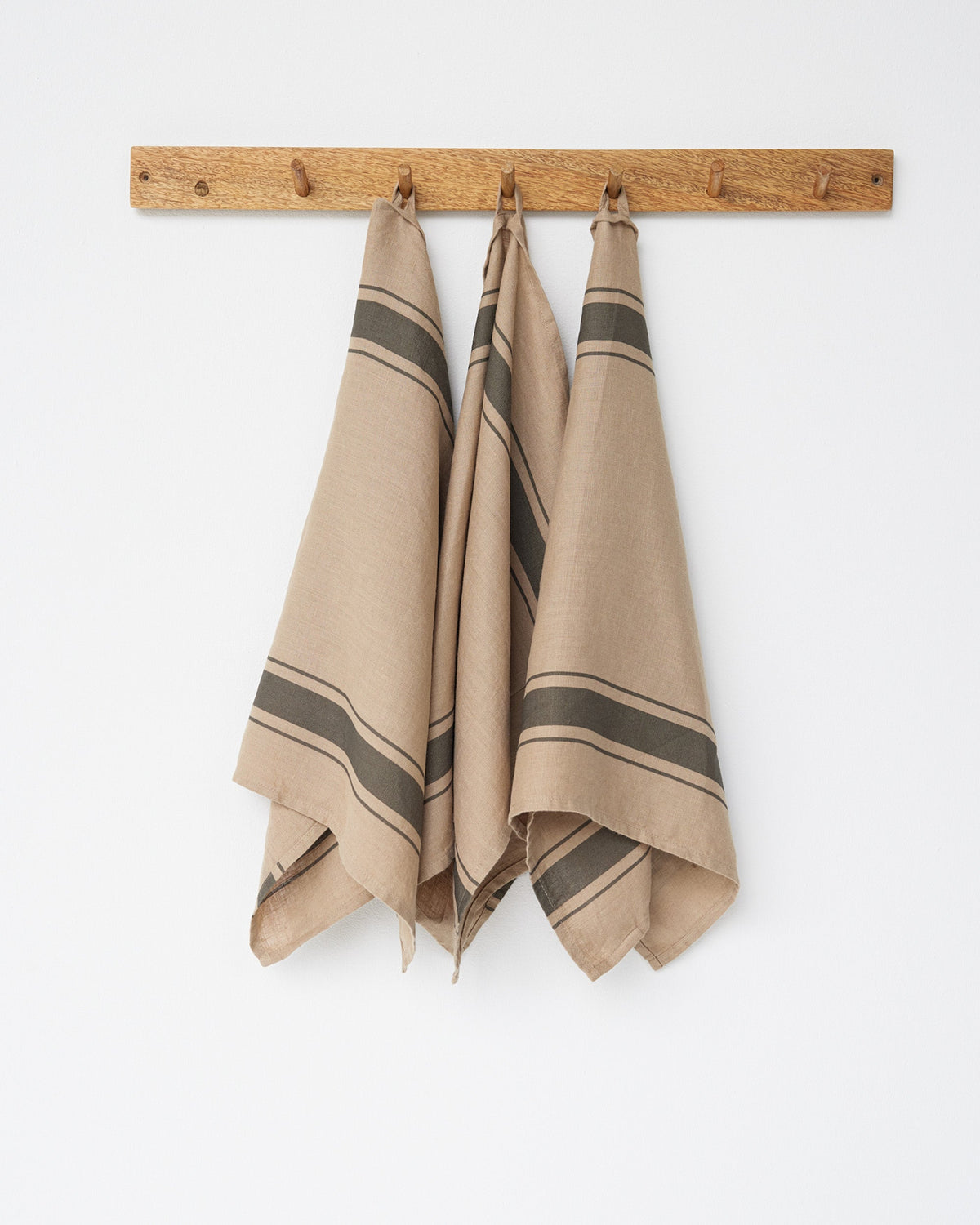 Linen tea towel set of 3 in Provence lines