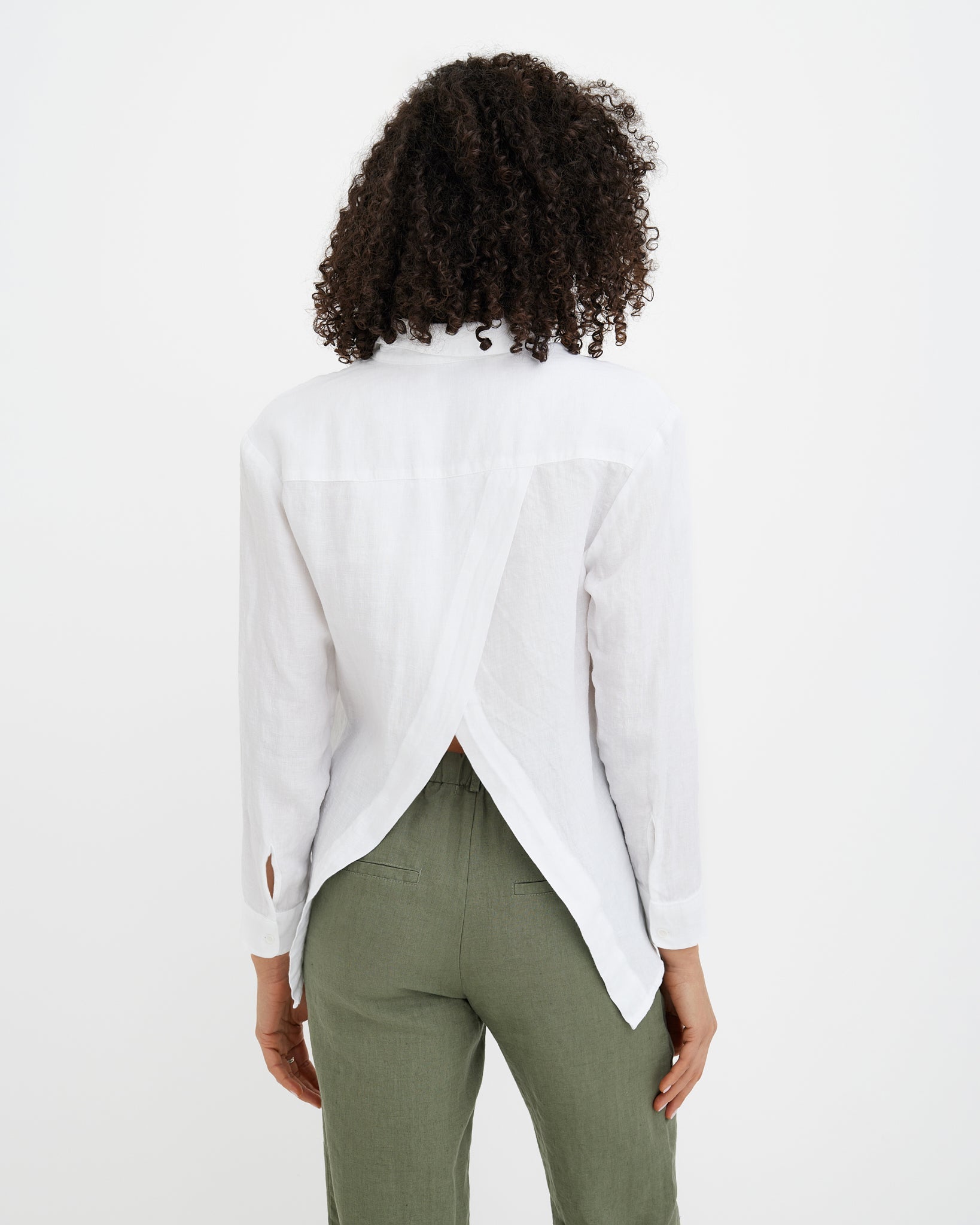 MagicLinen white stonewashed linen shirt with corozo button-front closure