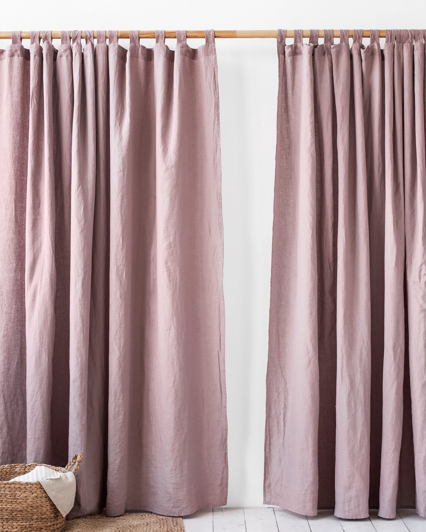 Tab top linen curtain panel (1 pcs) in Woodrose