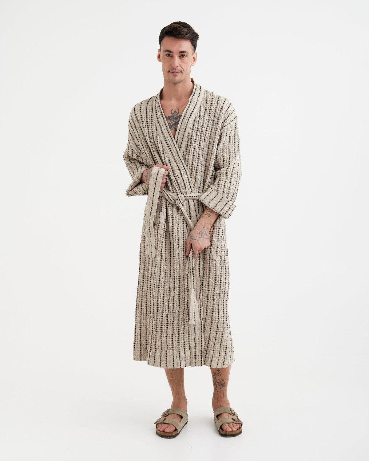 Men's waffle linen robe in Thin striped