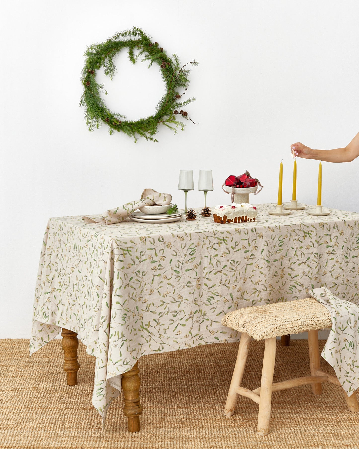Under the mistletoe Print Linen Tablecloth | MagicLinen