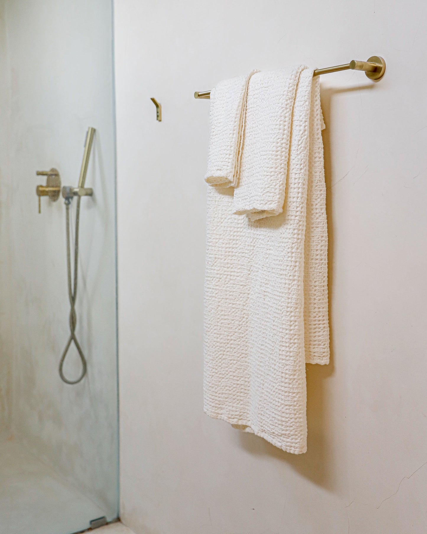 Waffle Bath Towel in White - MagicLinen