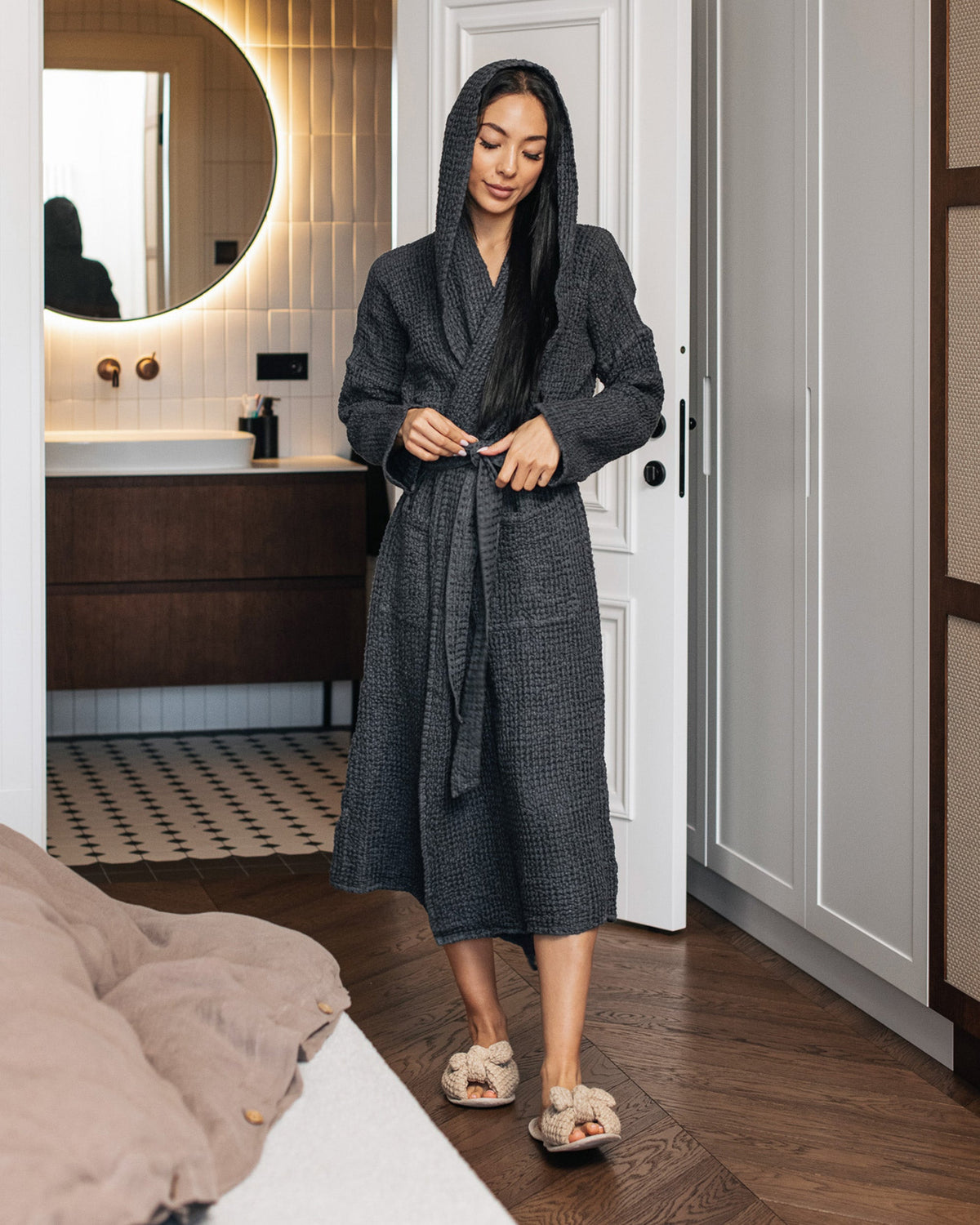 Dark Grey Robe Women's Linen Robe in Dark gray | MagicLinen – MagicLinen Wholesale