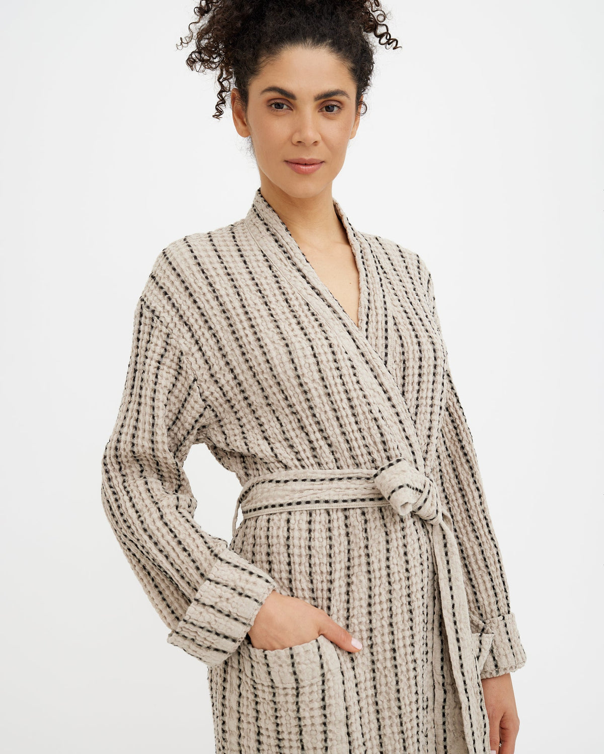 Women's waffle robe in Thin striped