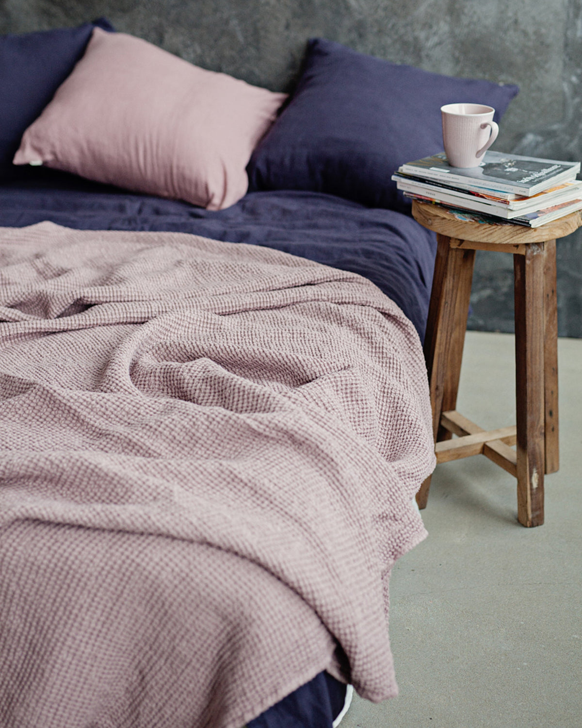 Woodrose waffle blanket - MagicLinen