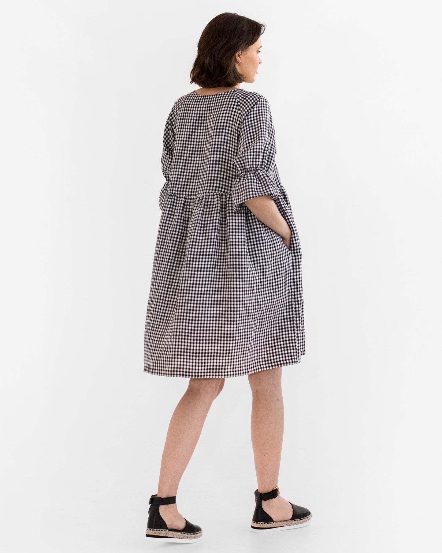 Voluminous linen dress NERJA in Black gingham - MagicLinen