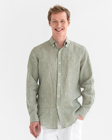 Men's classic linen shirt WENGEN in Forest green gingham - MagicLinen
