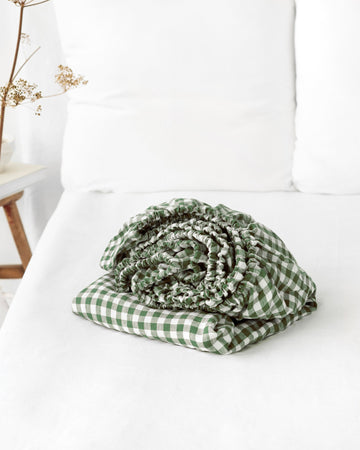 Forest green gingham linen fitted sheet - MagicLinen