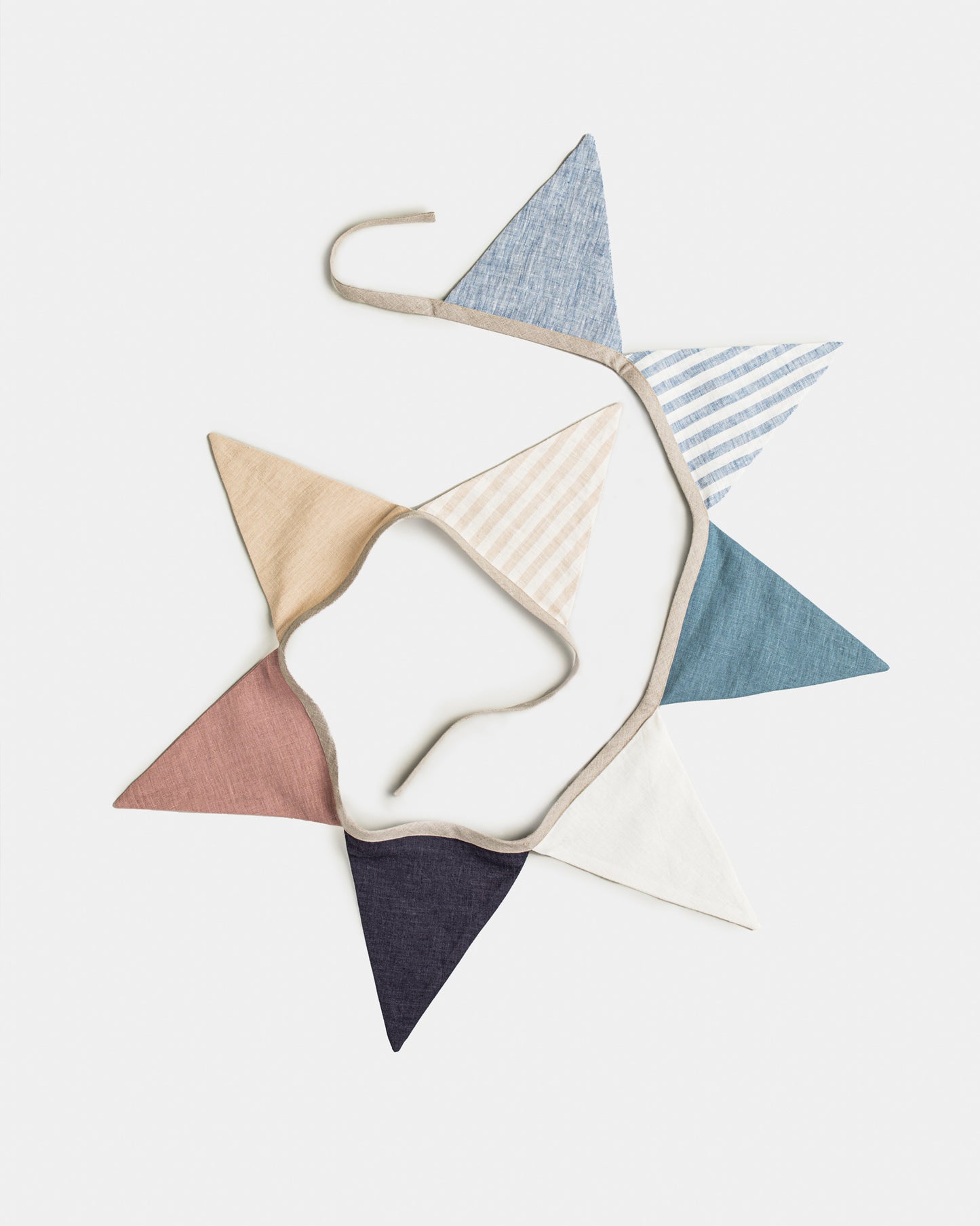 Linen bunting