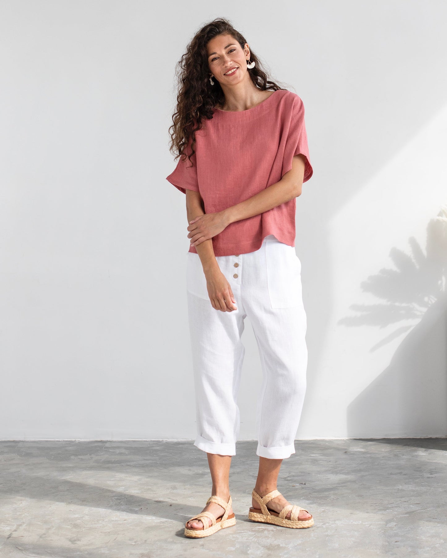 Loose-fit linen top MIDWAY in Rose - MagicLinen