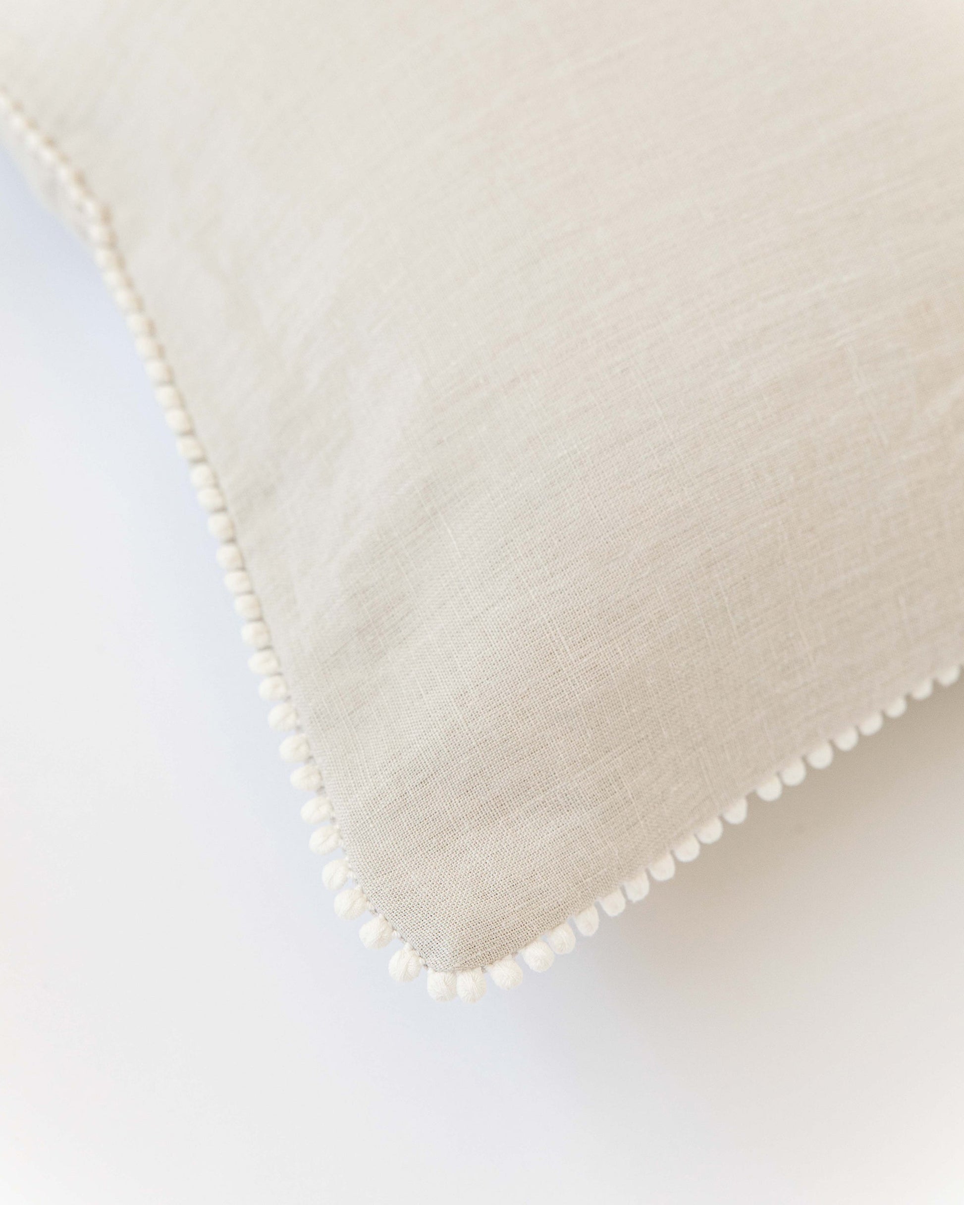 Pom pom trim linen pillowcase in Natural linen - MagicLinen
