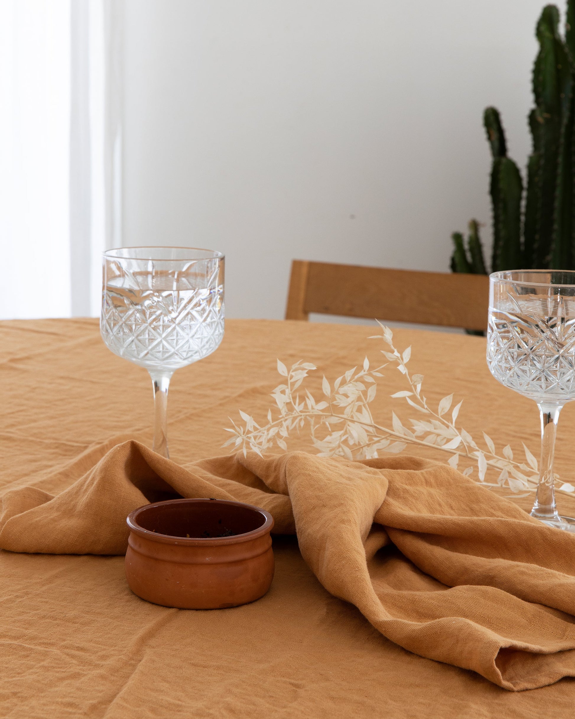 Tan Linen tablecloth - MagicLinen