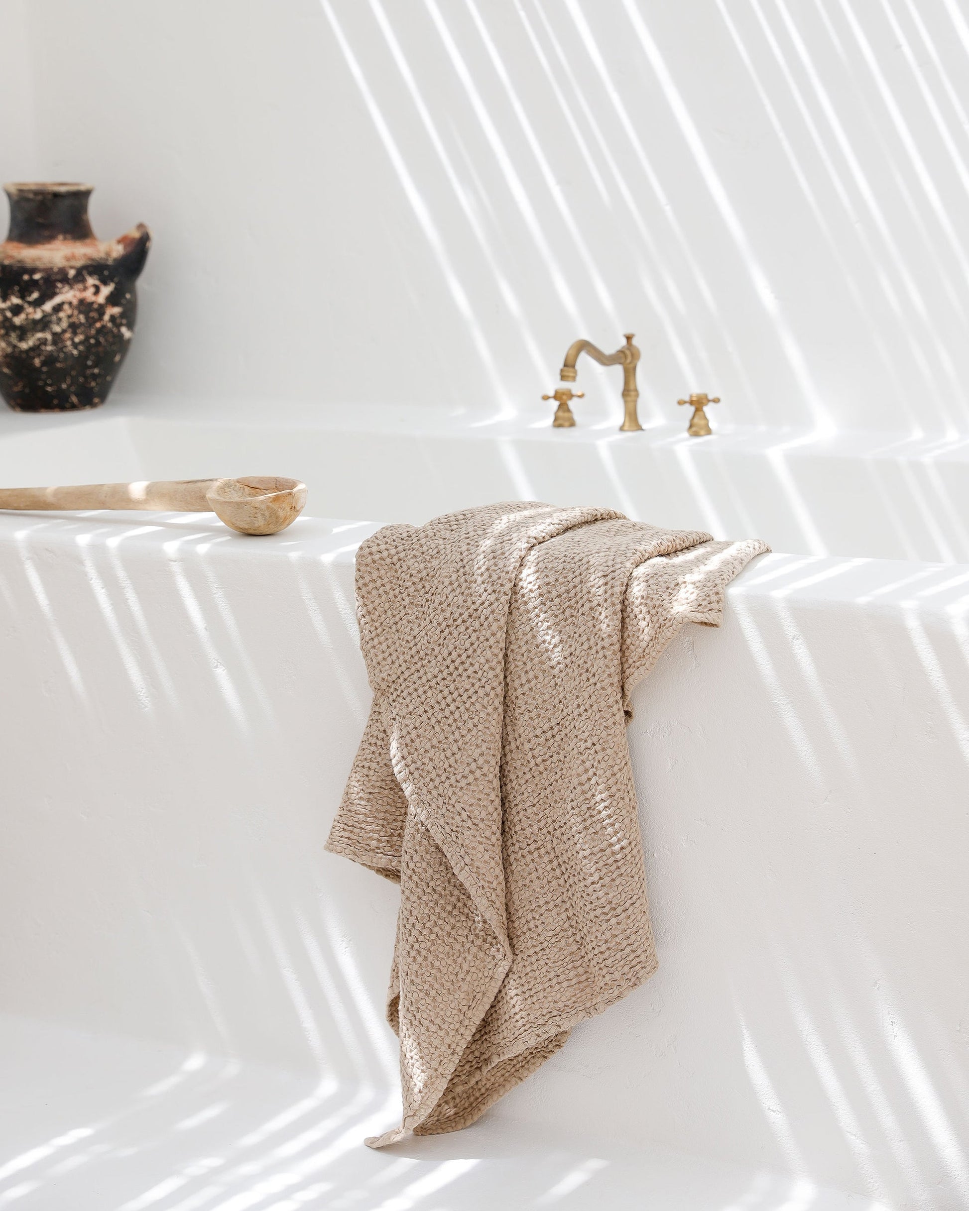 Waffle Bath Towel in Various Colors - MagicLinen