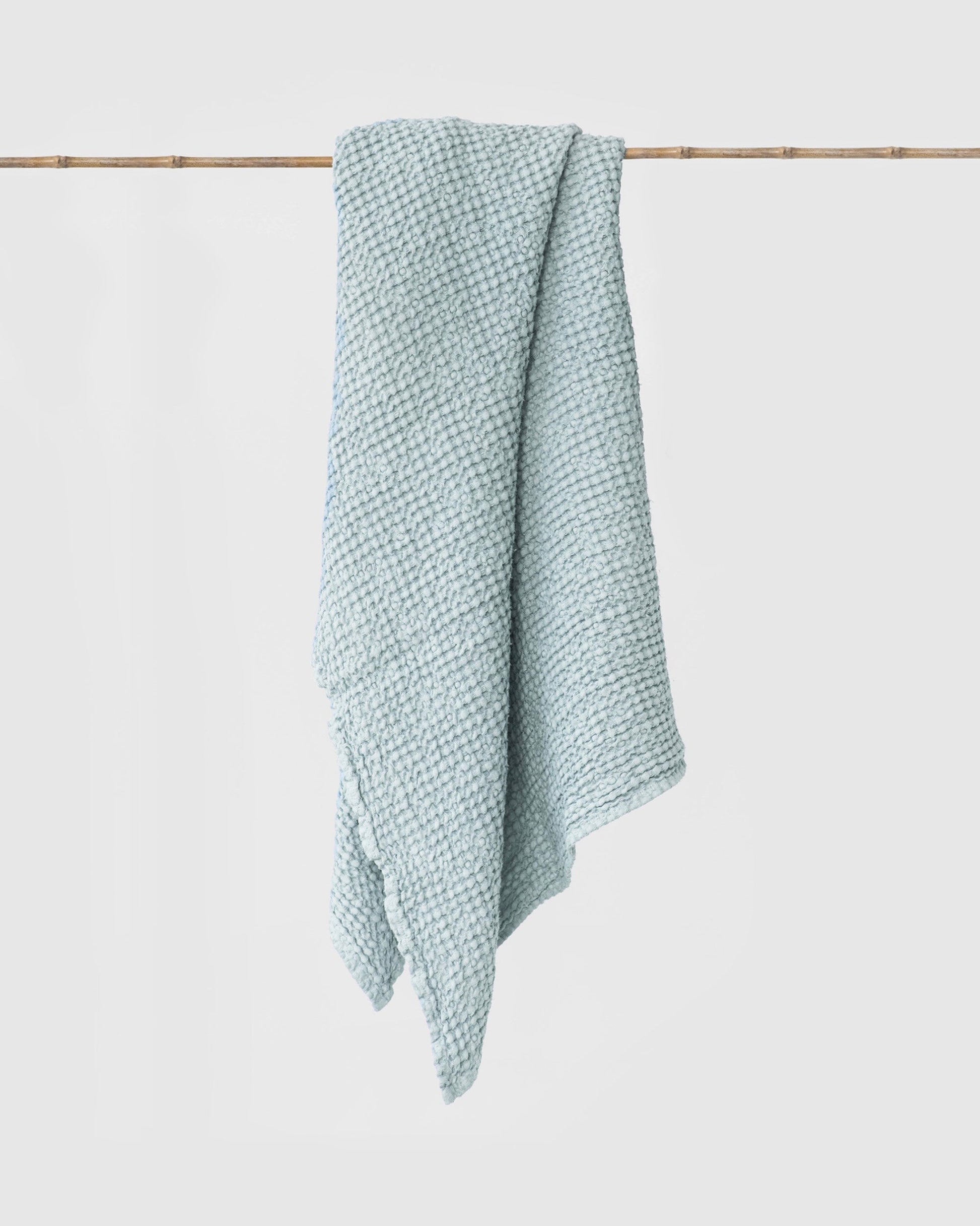 Waffle Bath Towel in Various Colors - MagicLinen
