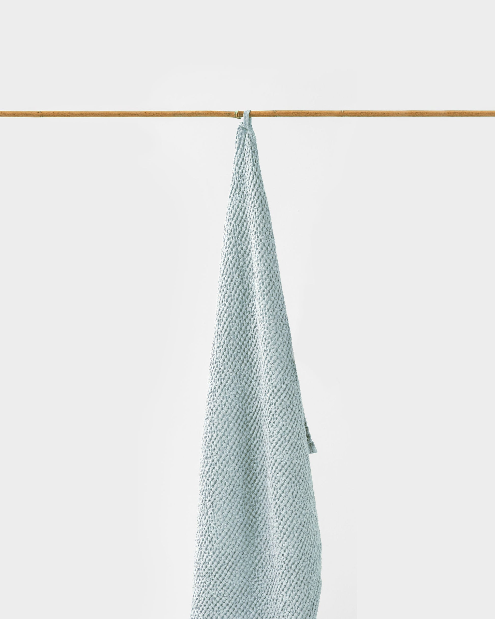 Waffle Bath Towel in Various Colors - MagicLinen